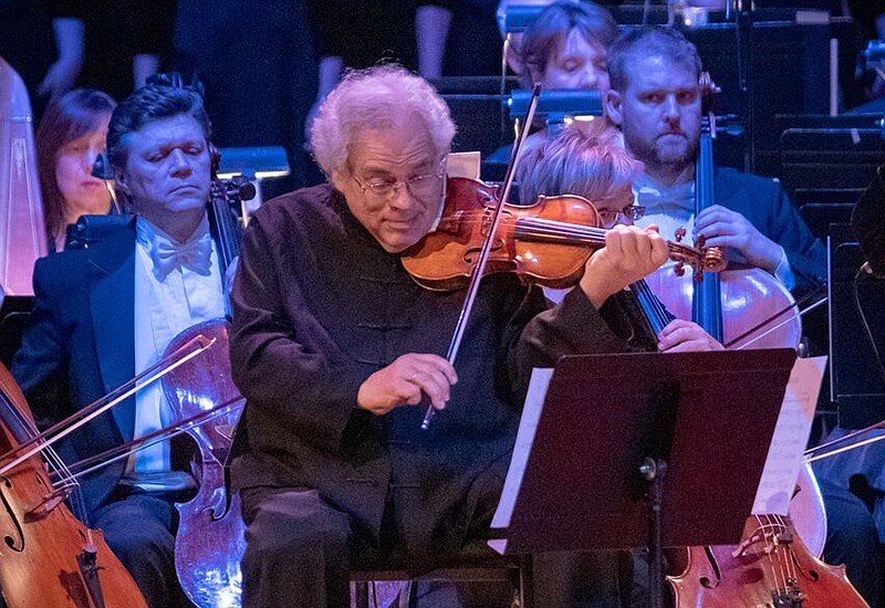 wqed's tweet photo. Join renowned Israeli-American violinist Itzhak Perlman, the @pghsymphony & the The @MendelssohnPgh for a special concert in remembrance of the #Pittsburgh’s Tree of Life Synagogue tragedy:
TODAY AT NOON (90min)
TONIGHT 7PM (60min)
#RememberRepairTogether #StrongerThanHate https://t.co/6MtomqoQ11