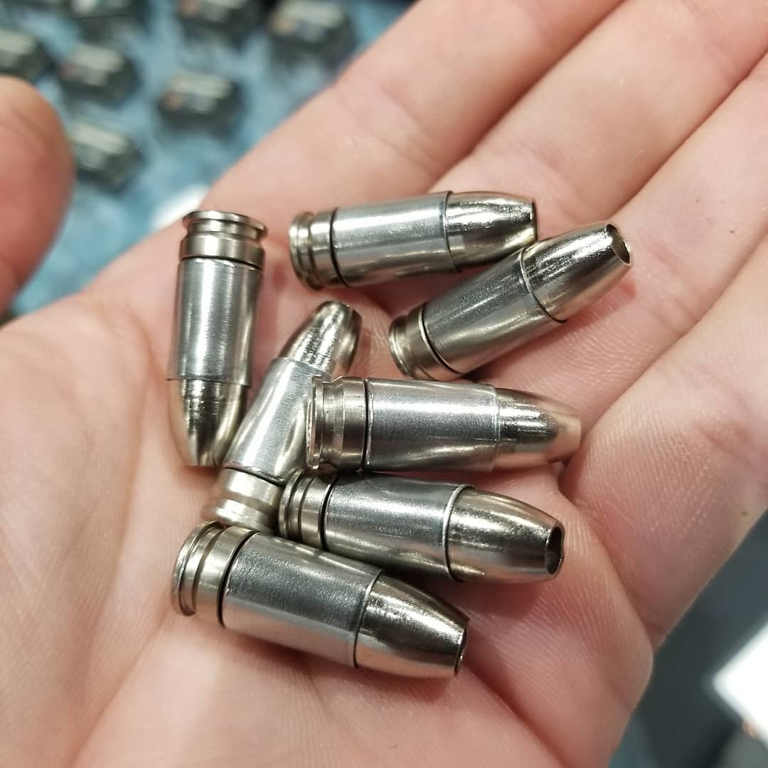 AZWS's tweet photo. @LibertyAmmo 👈 Follow our #badass #industrypartners👊🔫
• • • • •
!! Introducing the Ultra-Lights !! The total weight of our bullets is now 52% lighter than a standard lead hollow-point!
Special thanks goes #Shellshocktech #LibertyAmmo #AZWS RT… https://t.co/yKQ9iITzCj https://t.co/yI6G1v1IqJ