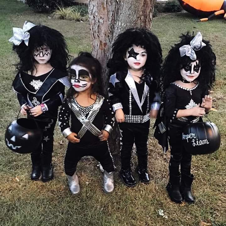 kiss's tweet image. #KISSKids Rock! So cute! #Halloween Thanks to Tony Devita for sharing with us.