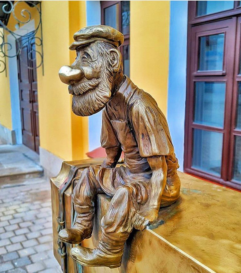 статуи в туле