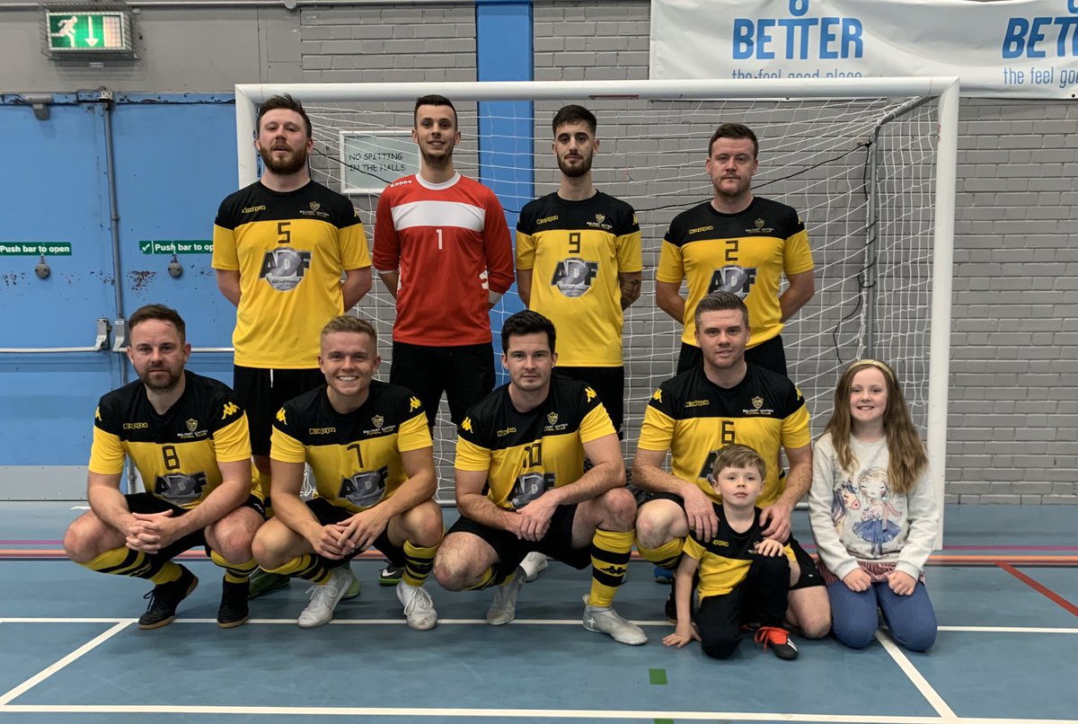 BelfastFutsal's tweet photo. RESULT: Belfast United 7-3 @babfutsal 

Scorers: @Leesy1989 (2), @Woodsy__ (2), @Jonny_pierce96, @b_shando &amp; Gareth Allen.

#BlackandYellow 🖤💛 https://t.co/7zSABmykwa