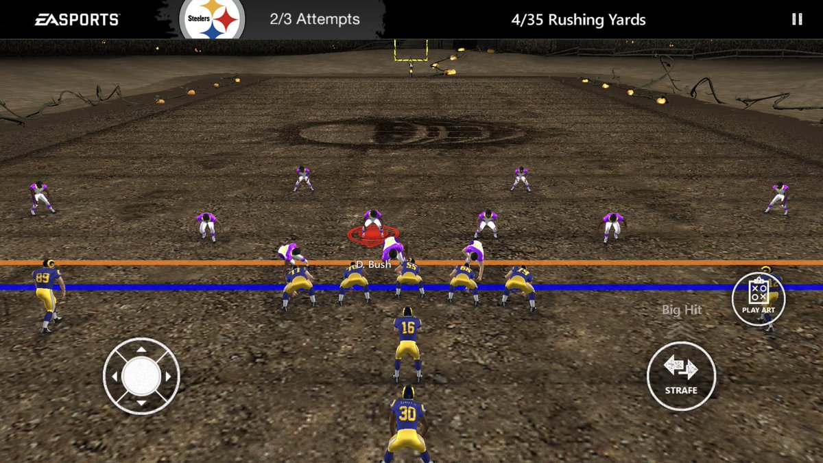 PartsofHow's tweet photo. @EAMaddenMobile hey, I noticed this with the last update. There’s no SWITCH button pre-snap on defense. Then, on offense, eligible receiver names aren’t coming up everywhere on the field- near your own end zone, for example, the names don’t come up pre-snap when you zoom out, https://t.co/vlkkgo0Avy