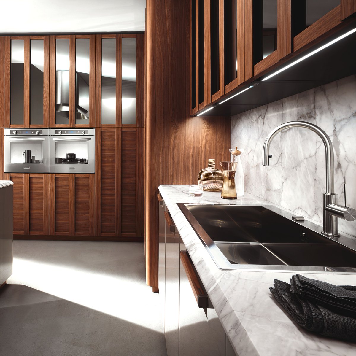 Manhattan Center for Kitchen and Bath carries premier cabinetry from the U.S. and Europe. Our showroom displays the latest in Contemporary, Transitional and Traditional styling available on the market today. mckb.com #kitchendesign #nyc #nyckitchenshowroom #bath