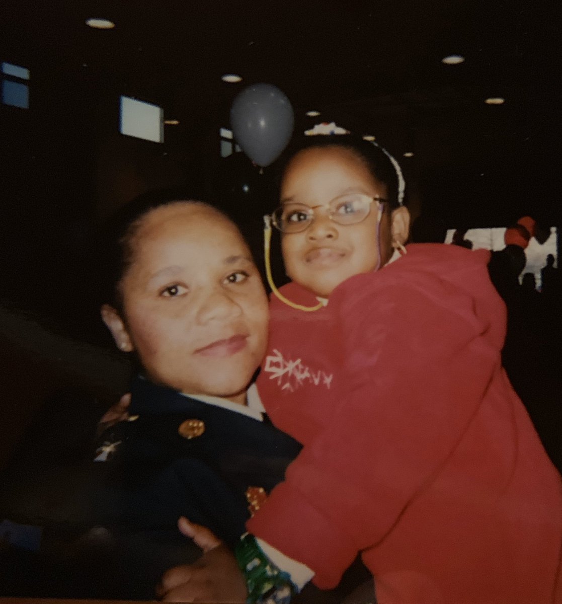 shmoneytweets's tweet photo. it’s been a long year dukes, i love and miss you.

on behalf of my dukes tho, s/o my niggas who held me down over the last year, s/o my beloved, thankful for the prayers, blessings &amp; support. 💙 @CapsulatedCo dropping soon https://t.co/BxfpUS5sZq