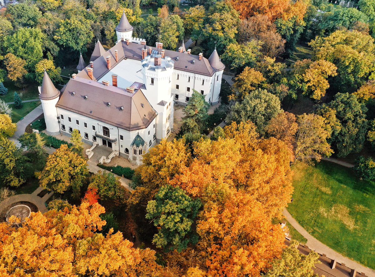 Tap2M's tweet photo. Autumn 🍂 vibes #tap2map #dronemapping #DJI #flightplanner https://t.co/ioZaUCe9HU
