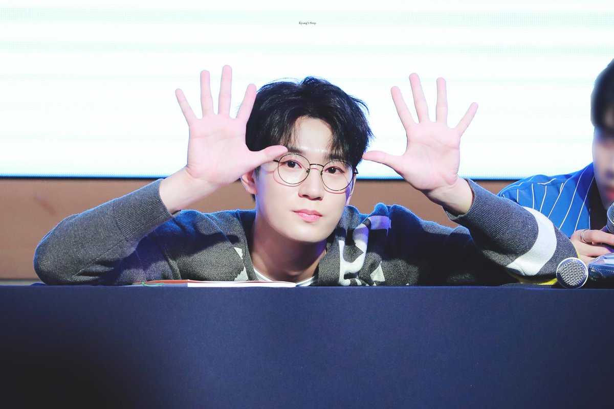 🎂 #HAPPYSEOHAMDAY 🎂

✔멋짐 10점만점에~10점🙌
✔귀여움 10점만점에~10점🙌
✔미모 10점만점에~10점🙌
✔팬사랑 10점만점에~19931028점🙌

항상 10점만점에 10점 프로아이돌
울 미남님 생일 축하합니탑🤗✨

#크나큰 #KNK #박서함 #서함 #SEOHAM #서함짱짱 <a href="/KNKOfficial220/">크나큰(KNK)</a>