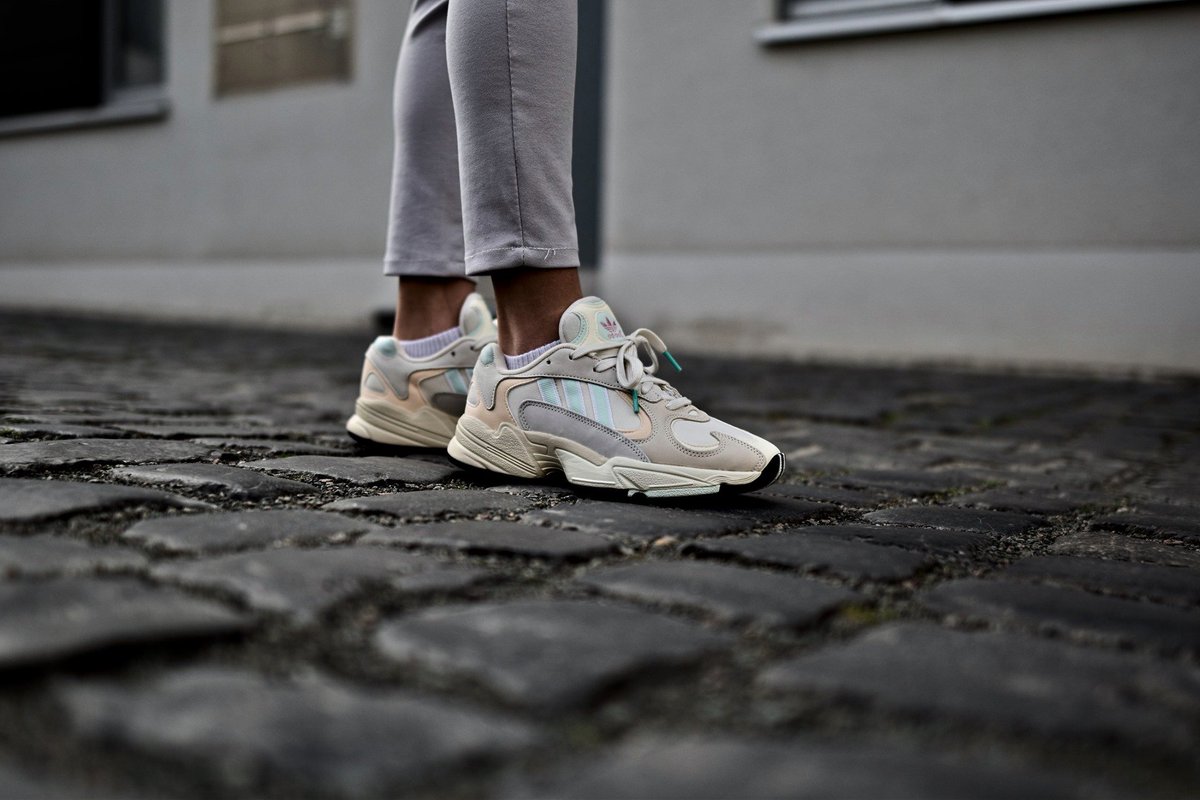 Kicks Deals Canada tweet media