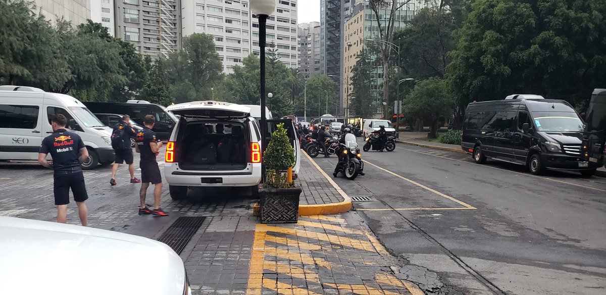 Mucha 🍀 <a href="/redbullracing/">Oracle Red Bull Racing</a>  todo listo para irnos al <a href="/mexicogp/">Mexico Grand Prix 🇲🇽</a>