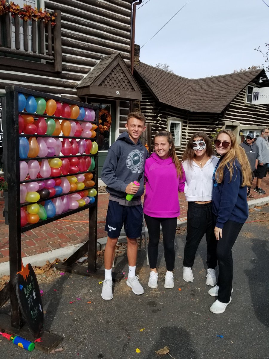 made_by_shawnee's tweet photo. 40 #shsNHS members helped make the Medford Lakes Fall Fest a huge success! Amazing kids in an amazing community!
@ShawneeHSNJ https://t.co/A8W8VIiLKr