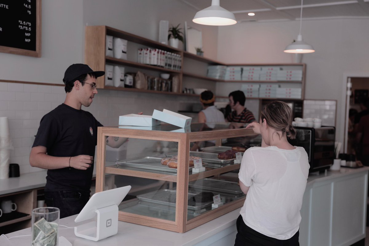 🚨: We are looking to hire a full time Baker to be a part of our great team providing donuts and more to Kensington. Head to hellodonutsphl.com/jobs to find out more and to apply!