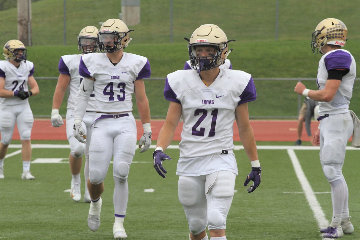 . <a href="/Larson_Riley/">Riley</a> makes huge play in <a href="/LorasCollegeFB/">Loras Football</a>'s overtime victory: ankenyfanatic.com/2019/10/27/lar…