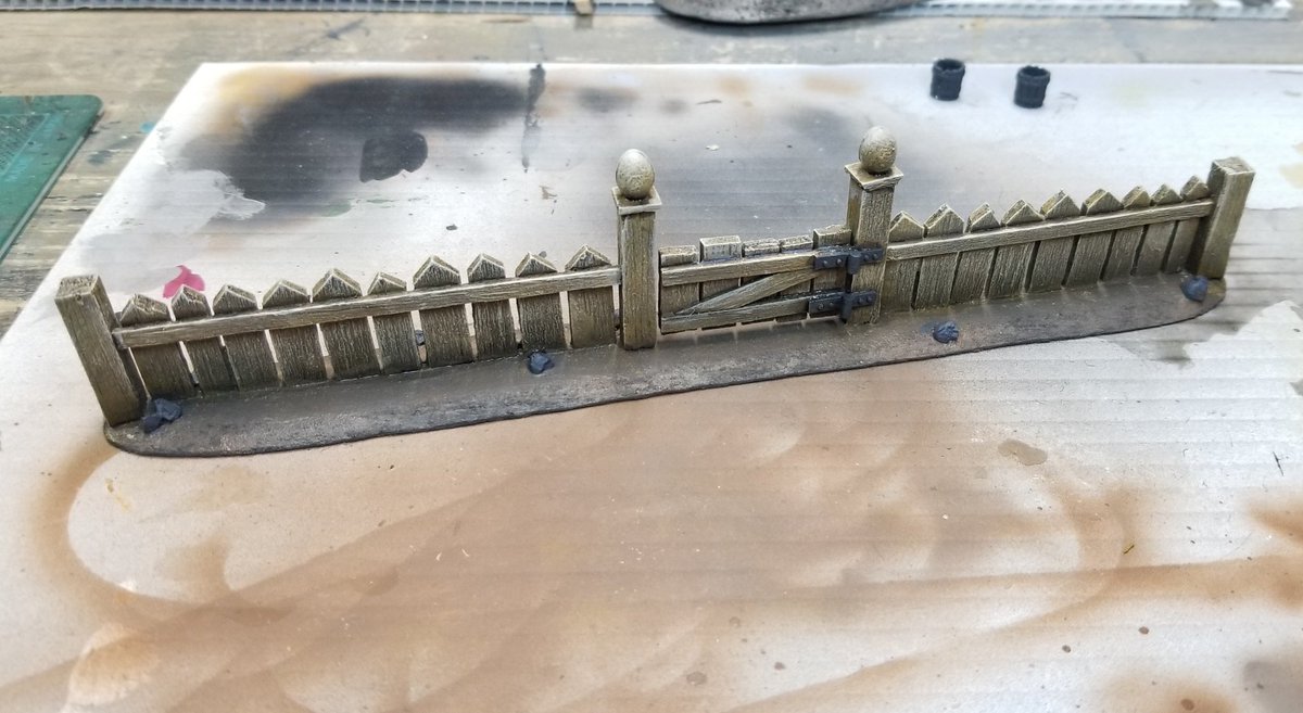 elTonioBerg's tweet photo. With paint on it, it's starting to look like something. :) #wip #terrain #scratchbuilt #BurrowsAndBadgers #RogueSculpts #CraftOff https://t.co/tyfrbyESqC