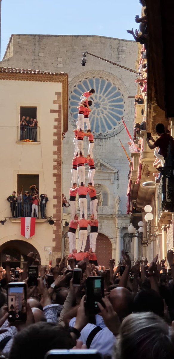 marc_escoda's tweet image. La millor de tots els temps, #castellers. I encara ens hem quedat curts, @collavella.
