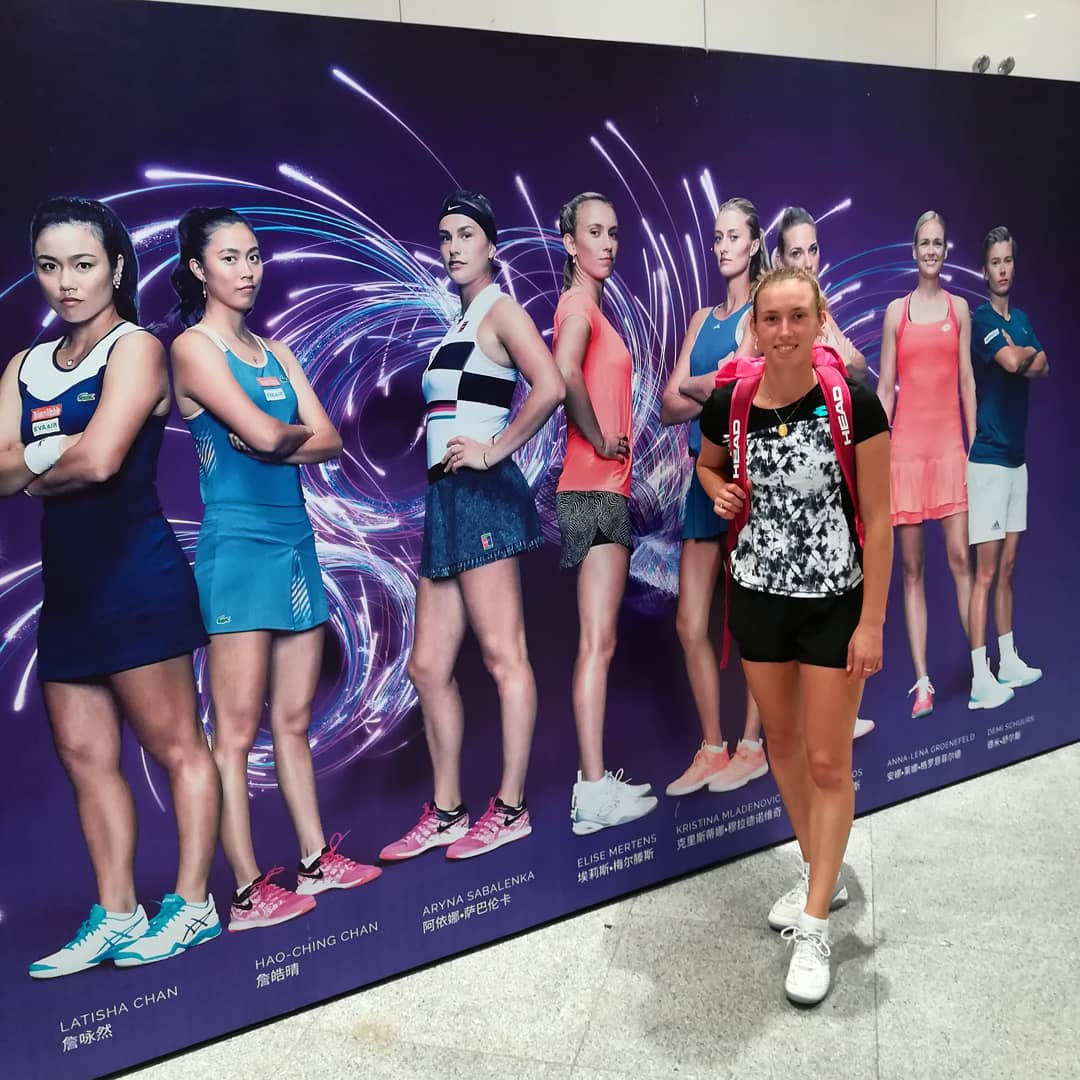 elise_mertens's tweet photo. Happy to be here @WTAFinals 🔴
#groupred #letsgo https://t.co/i2DpLuU3tp