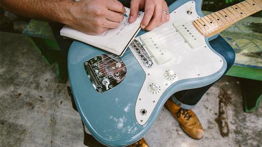 Fender's tweet image. Have you ever wanted to write your own song, but just didn&apos;t know where to start? Check out our guide on song structure- you&apos;ll be composing in no time! bit.ly/2JsmFTj