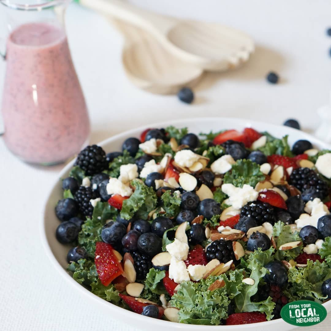 PinkRibbn's tweet photo. If your office lunch needs a refresh, look no further than the Triple Berry Kale Salad, featuring berries from @harristeeter. https://t.co/lqF5S8JV7g #PowerUpYourPlate #myHarrisTeeter
📸: https://t.co/dwtJbKv2QO https://t.co/ORALRcckMA