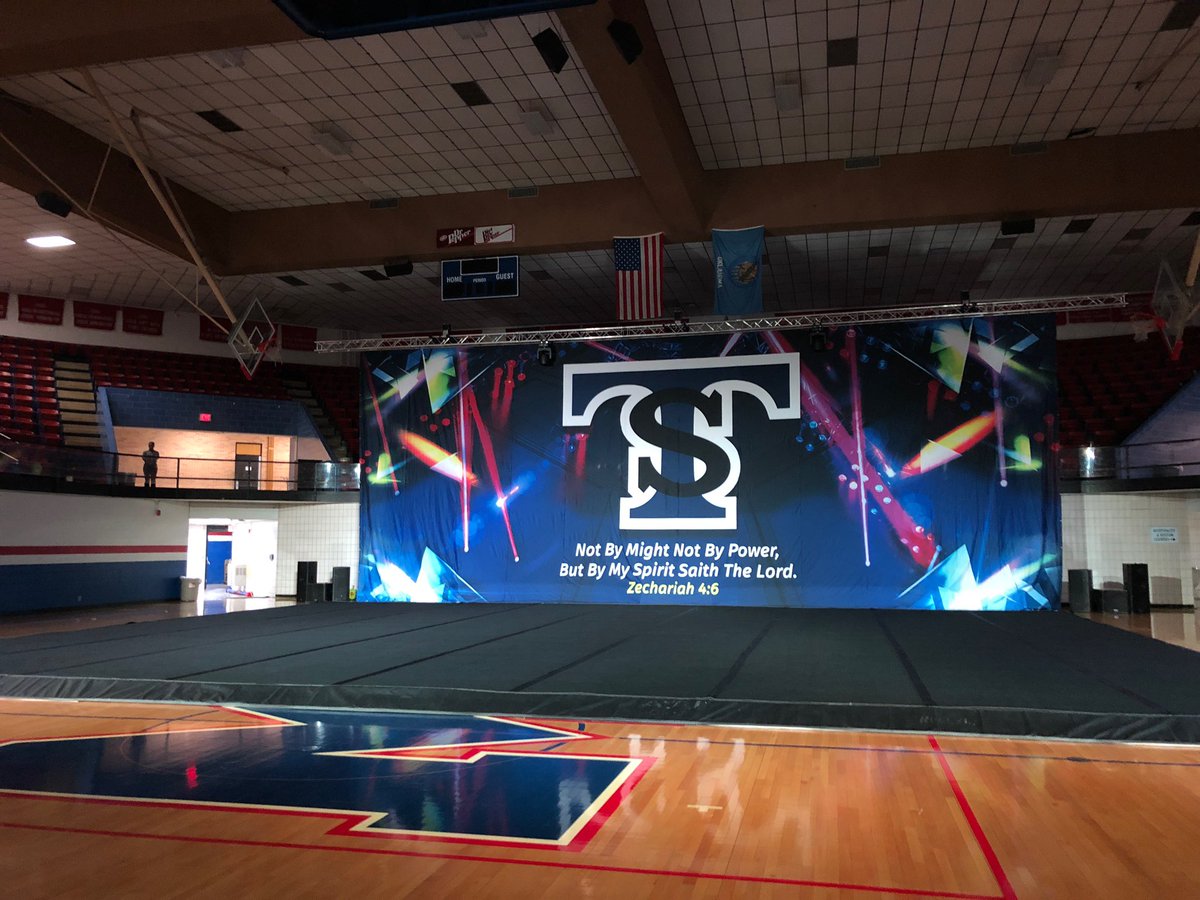 cheerUPDATES's tweet photo. Good morning OKLAHOMA! Thrilled to be @TwistandShout1 📢 for their #ShouterShowcase! https://t.co/rOrR4raJYW