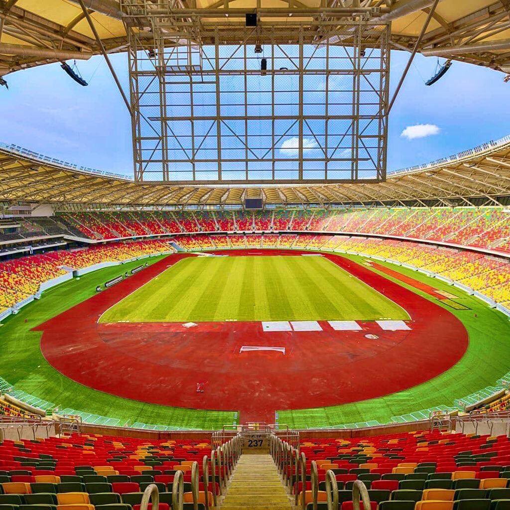 adsmag1990's tweet photo. Un aperçu du stade Japoma à Douala, quelle belle vue !!! https://t.co/IdIOzyTr1X