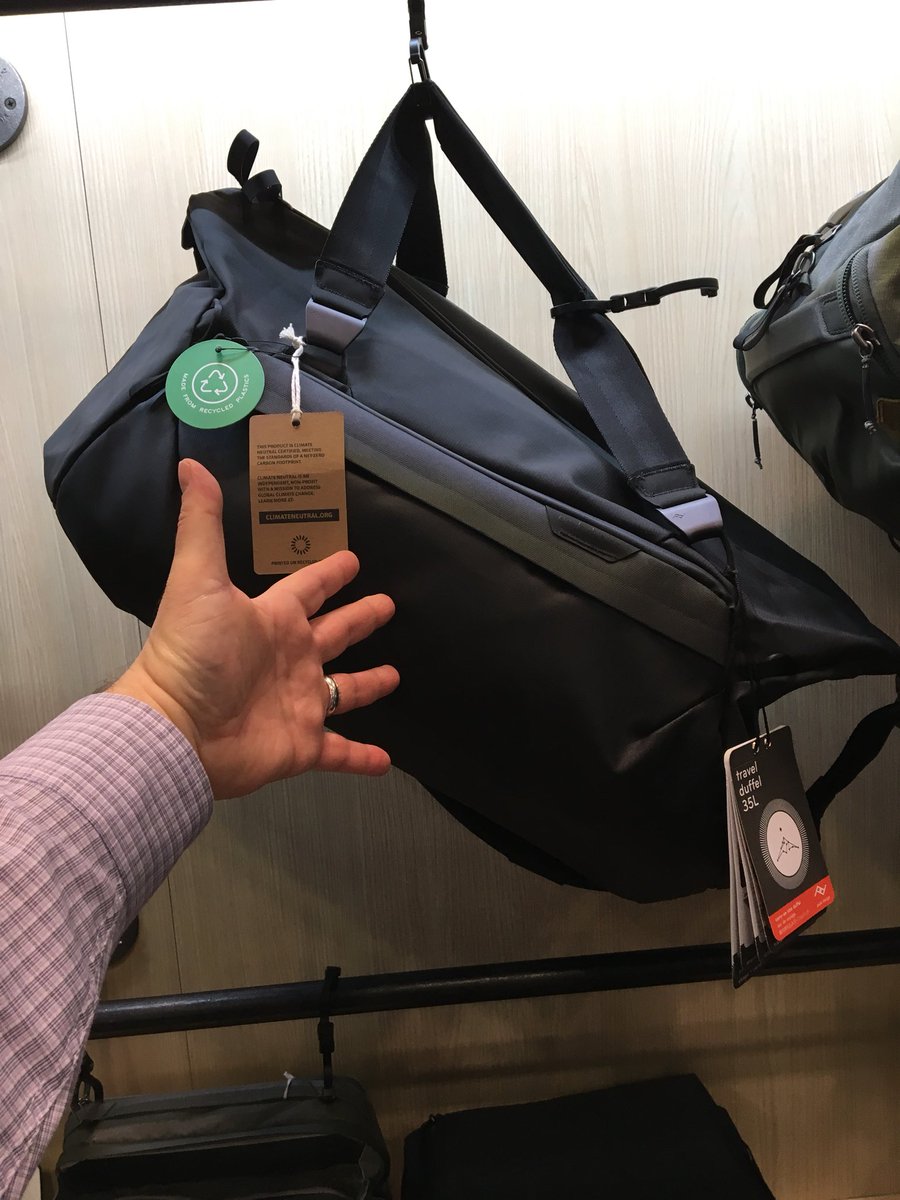 dronepodcast's tweet image. Tools to help you become a more well-rounded photographer #photoplus expo NYC. #matterport (3-d capture) #gtechnology (photo/video backup!!) #lumecube (drone lights &amp;amp; strobes) #peakdesign (travel bags) #hexbrand (sling bag!)#dronepodcast #resultswithdrones