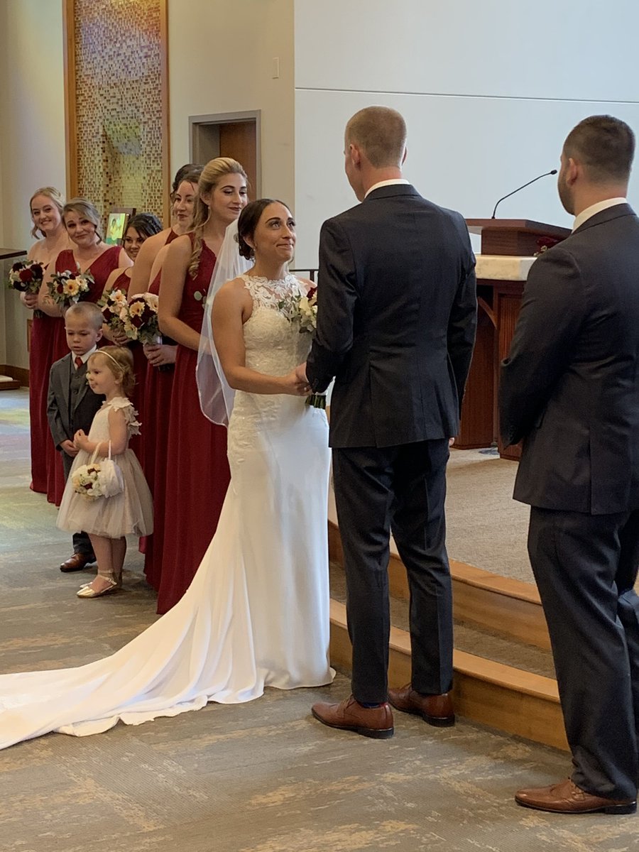 Jbusc33's tweet photo. #wedding #ajandjess #groom #bride #beautifulceremony @cranchers @SteveVanScott https://t.co/puRPl7M8wN
