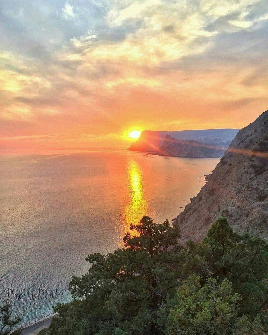 дом крым море на закате фото туристов чирей боковой или