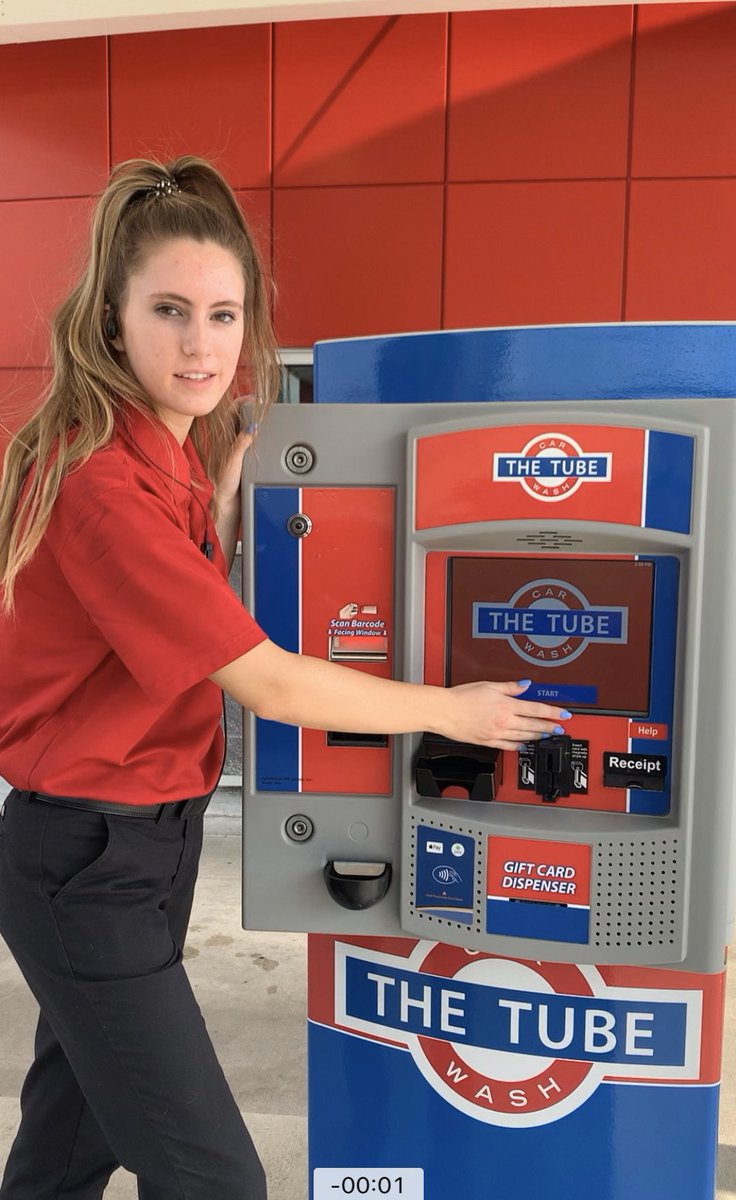 thetubecarwash's tweet photo. HAPPY BIRTHDAY RYAN! We are so lucky to have you on Team Tube and hope you enjoyed your special day! .
#thetubecarwash #teamtube #ryan #happybirthda https://t.co/9YI1XWc1q8