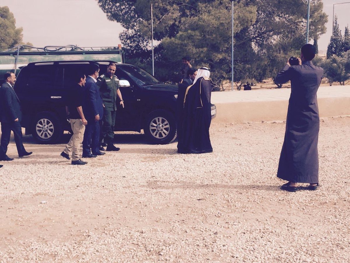 h_wti's tweet photo. مستشارجلاله_الملك_لشؤون_العشائر
سعد هايل السرور ومرافقيه
وقائد_قوات_الباديه_الملكيه_سامي_عسكر 
ومحافظ_معان_محمد_خلف_الفايز 
في مضارب_القبيله_في_ضيافه_سلطان_بن_جازي
بحضورشيوخ_ورجالات_القبيله #الحويطات_111 #الحويطي  #الحويطات_الاشراف #حويطات #رفيحي_الحويطات https://t.co/jrykACxLGK