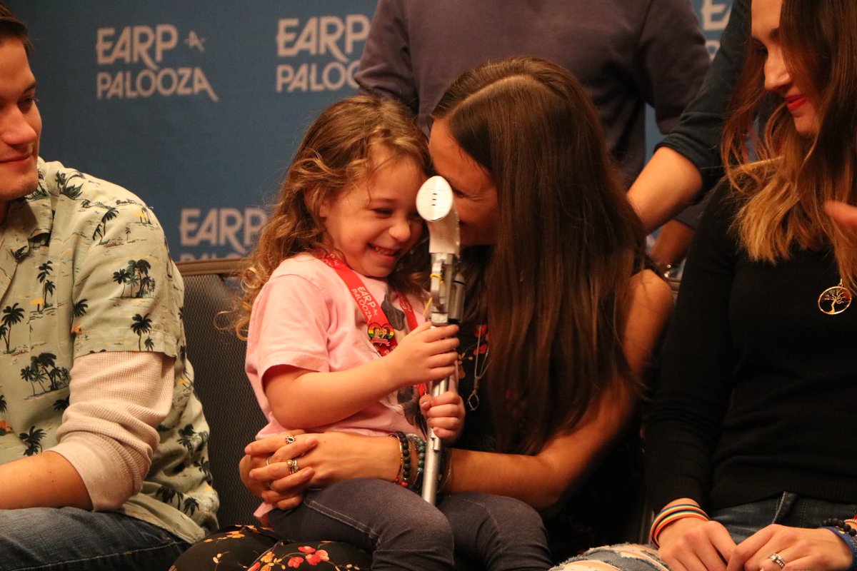 Ashkayk's tweet image. Some great BTS shots from the cast photo op @Earpapalooza 
#wynonnaearp #earpapalooza