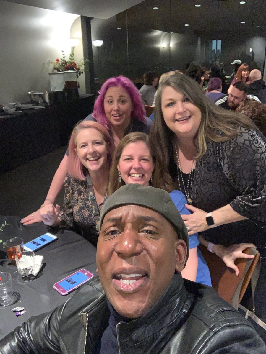 colinmcfarlane's tweet photo. You’ve seen the video now see the selfie!! ⁦@Outlander_STARZ⁩ #Outlander ⁦@TwilightCougar1⁩ ⁦@kterryx4⁩ ⁦@FandomMade⁩ ⁦⁦@DeannaWCampbell⁩ 😀 https://t.co/hcPZFbm4yi