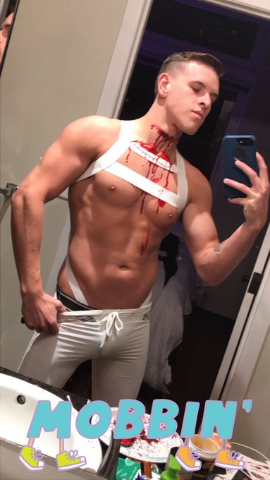 Last nights look for the Ghosted party here in Seattle 🔪😈 https://t.co/5dbJaIDTFA<a href="/tag/tan"class="tags"><span>#tan</span></a><a href="/tag/pose"class="tags"><span>#pose</span></a><a href="/tag/flex"class="tags"><span>#flex</span></a><a href="/tag/workhard"class="tags"><span>#workhard</span></a><a href="/tag/swolenation"class="tags"><span>#swolenation</span></a><a href="/tag/onwardsandupwards"class="tags"><span>#onwardsandupwards</span></a>