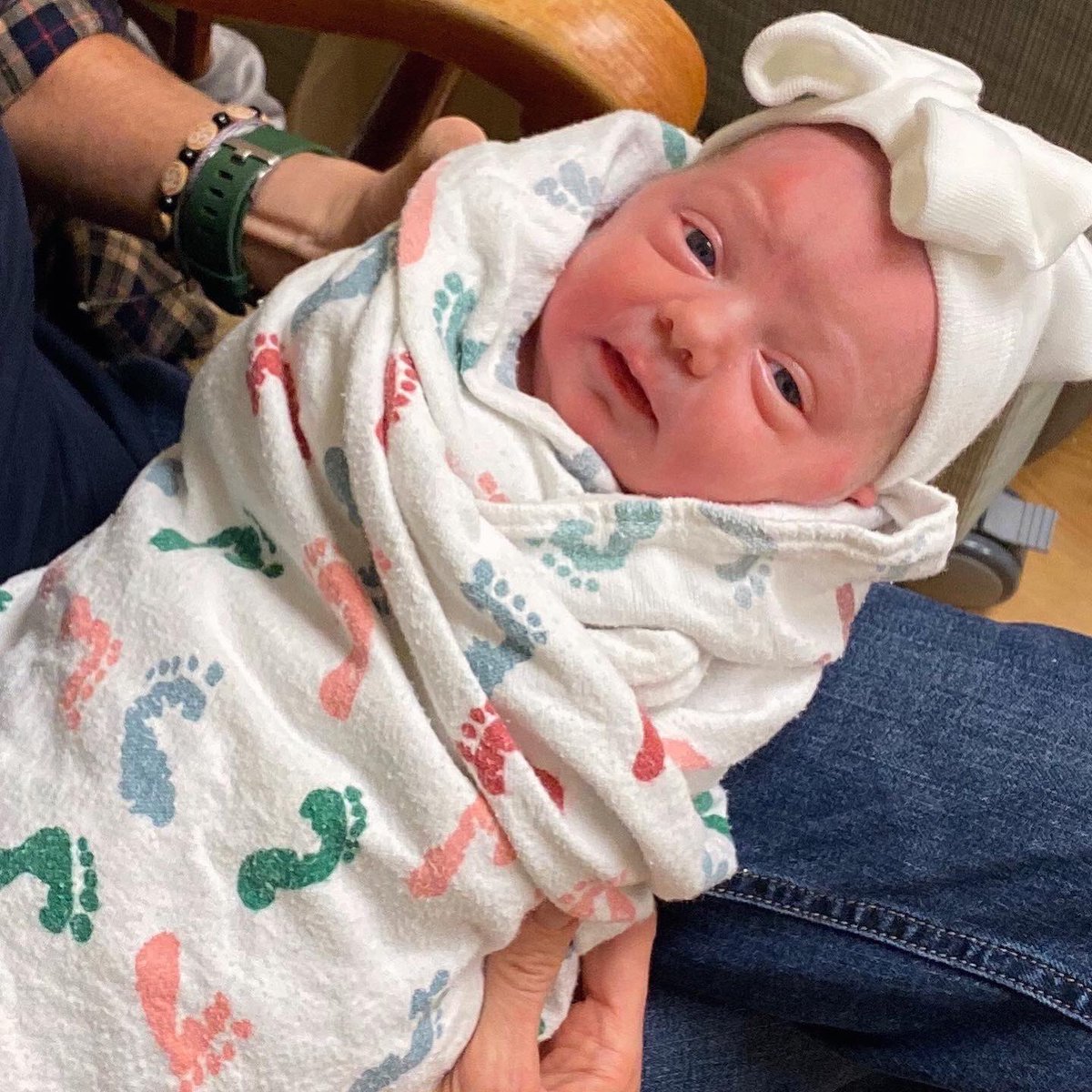 mrsgrafscience's tweet image. We welcomed Elise Anne Graf into this world yesterday! We are so in love 💕