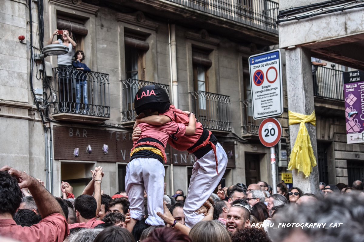 ArnauAlcalDuran's tweet photo. FOTOS (2): Diada de Santa Úrsula 2019! @JovesValls @collavella #castellers #collavella #collajoves #CastellsCatRadio #castellstac12 #castellsenxarxa #castellstv #SantaUrsulaValls #santaursula19 #ADNCollaVella https://t.co/vPx7ieamui