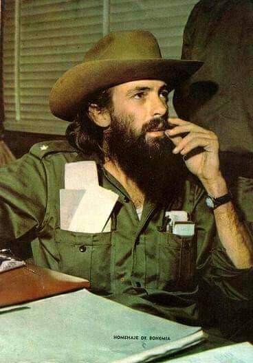 InesMChapman's tweet photo. «Tan alto como el pico invencible del Turquino, es hoy y será siempre el apoyo de este pueblo cubano a la Revolución que se hizo para este pueblo cubano» #CamiloCienfuegos hombre de pueblo, valor y pasión. Te recordamos siempre.
#SomosCuba #SomosContinuidad. https://t.co/YXBquW24Y4