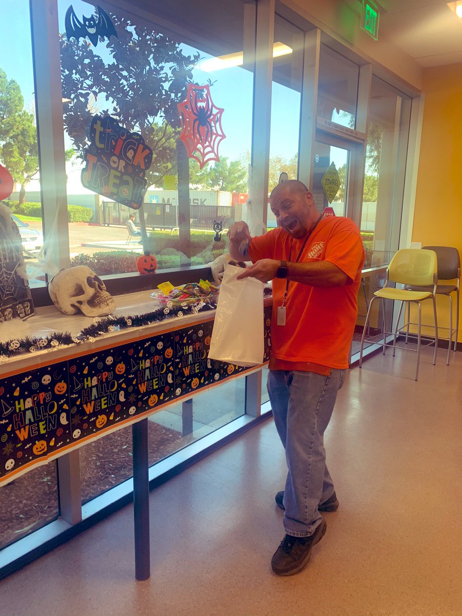 Alba E. Corral tweet media