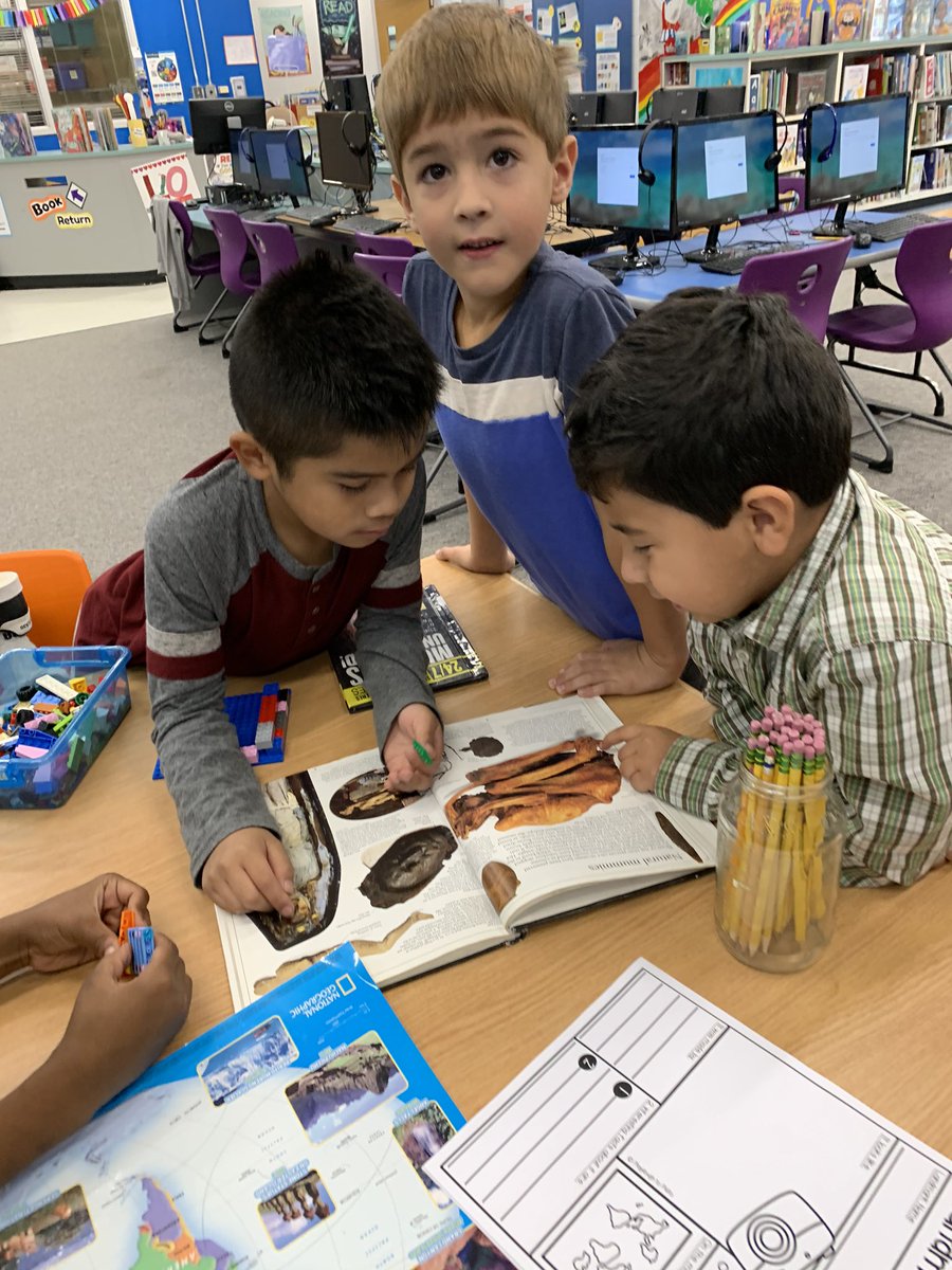 manateereads's tweet photo. First up in our Landmarks and Legos Club—the Egyptian Pyramids of Giza! After reading and watching a @NatGeo video, students set out to build their own pyramid. 🌍 #JoinTheClub  #dpsncreads https://t.co/Cur5EmGqzM