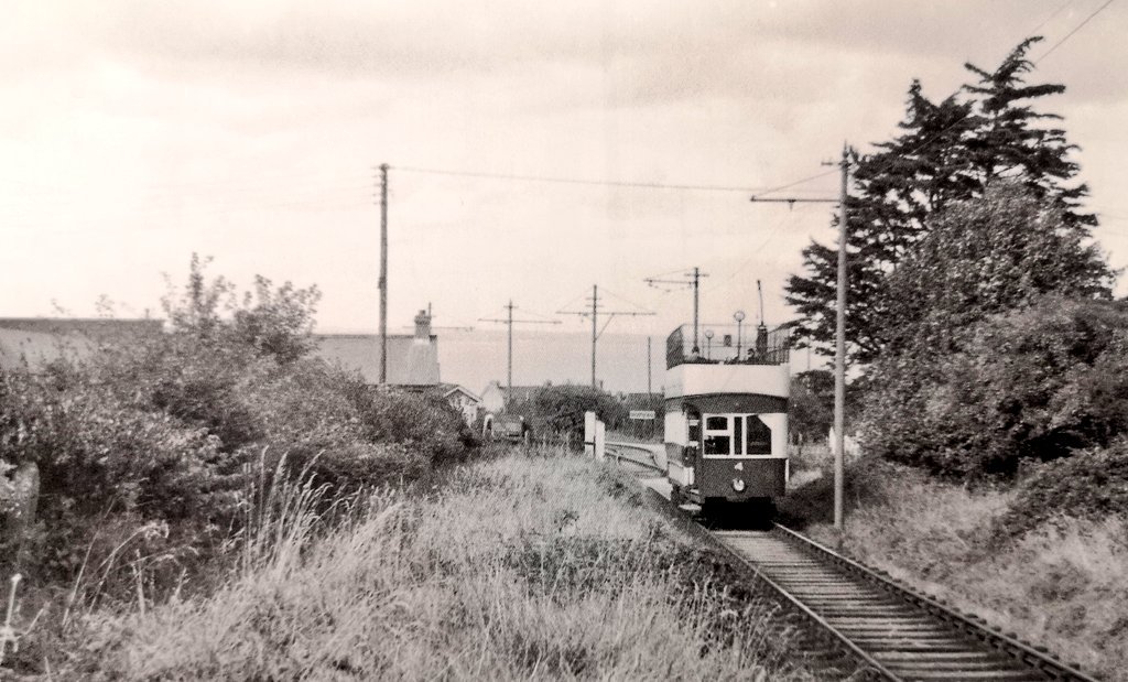 Team Car Number 4 climbs away from the Dungriffin Road loop, just crossing Grey's Lane, on its way to the Summit of @howthismagic. Such a pity that this tramway is not around today @OldDublinTown @HSBChamber