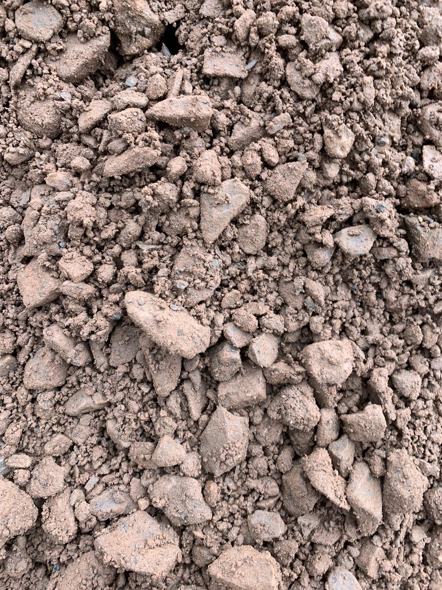 remacmaterials's tweet image. High Quality MOT Type 1 In Hertfordshire. 01707 861 861 
#mottype1 #subbase #type1 #aggregate #roads #roadstone #civils #buildingcontractors #paving #qualitymaterial #limestone #granite