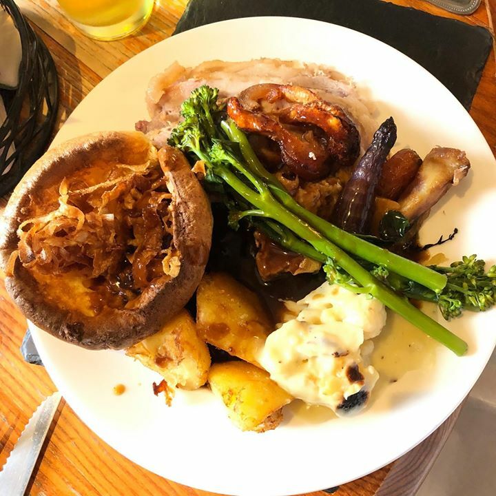 The Moon Pub tweet media