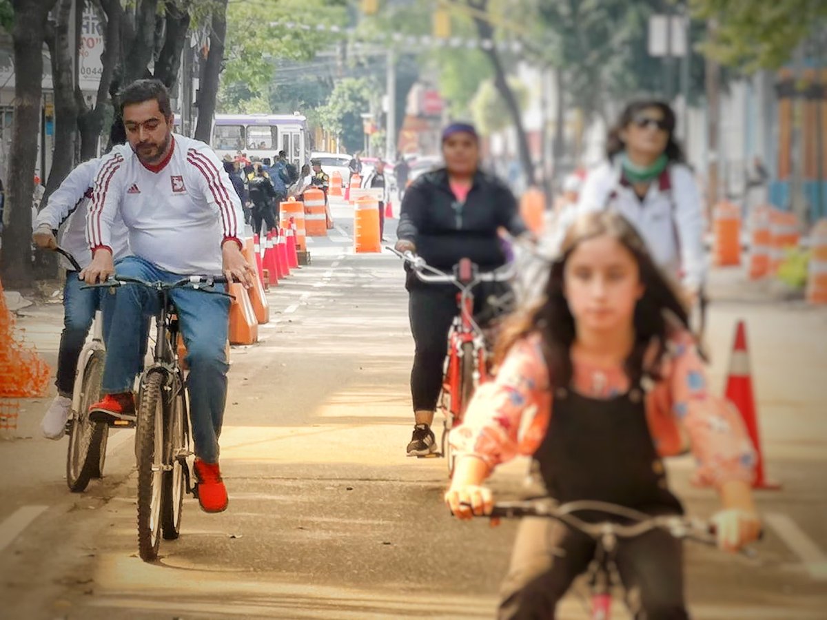 AzcapotzalcoMx's tweet photo. 📍 Gracias por asistir al Paseo ciclista #AzcapoEnBici 🌳🚴♂️🚴♀️
☝️Recuerda, hay uno el último domingo de cada mes.
#SoyAzcapo 🐜 #ConoceAzcapo 🏡 https://t.co/4zYc66Zg5Q