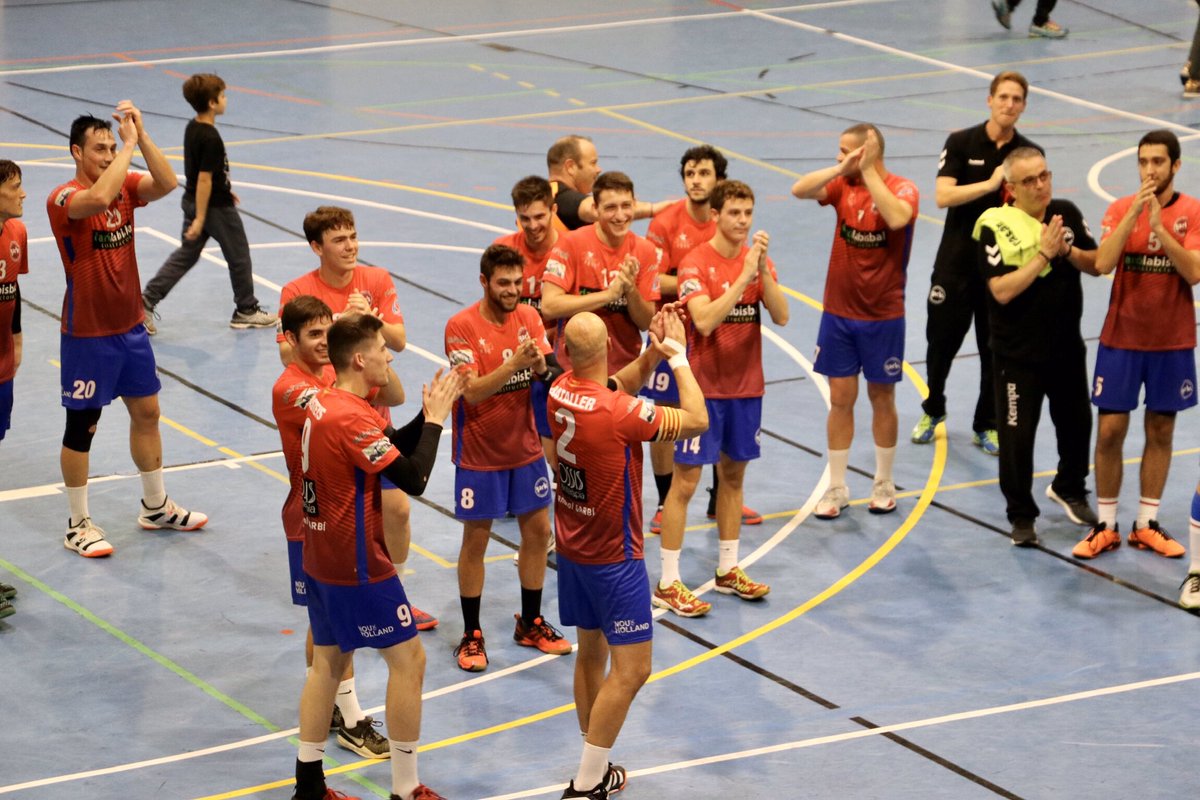 c_handbolgarbi's tweet photo. #SíSíSíGarbí
#mésqueunclubunagranfamília https://t.co/aL4OykBC6I