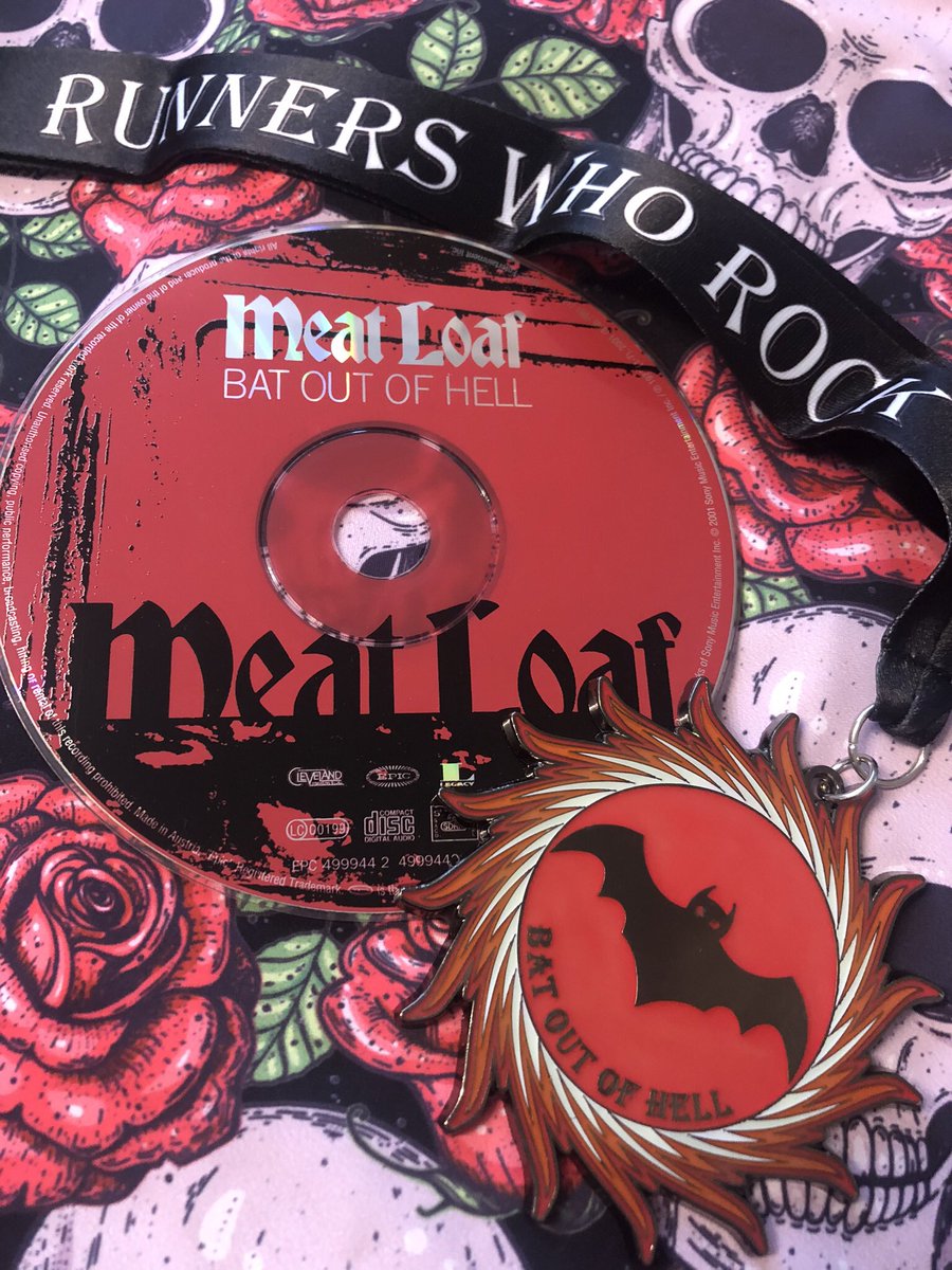RunnersWho's tweet photo. Have you ordered our glow in the dark medal? https://t.co/9wBhqdQr2h #runnerswhorock #batoutofhell #meatloaf #running #virtualmedal #halloween https://t.co/rCWiH8JzkX