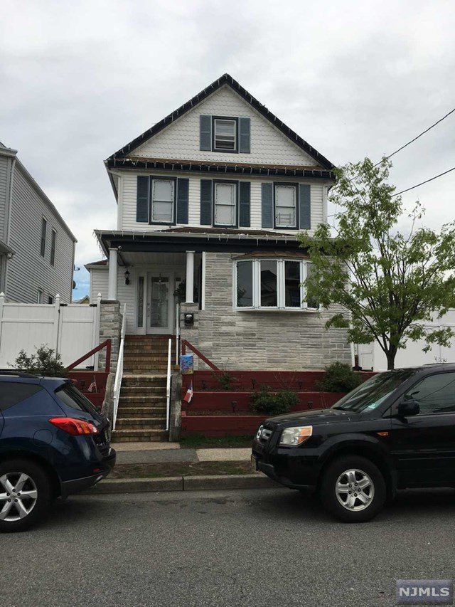 RealtyOneLegend's tweet photo. See a virtual tour of our listing on 23 Prescott Avenue #Clifton #NJ  #realestate https://t.co/OmzAHT9xYE https://t.co/K0sOeiM2XI