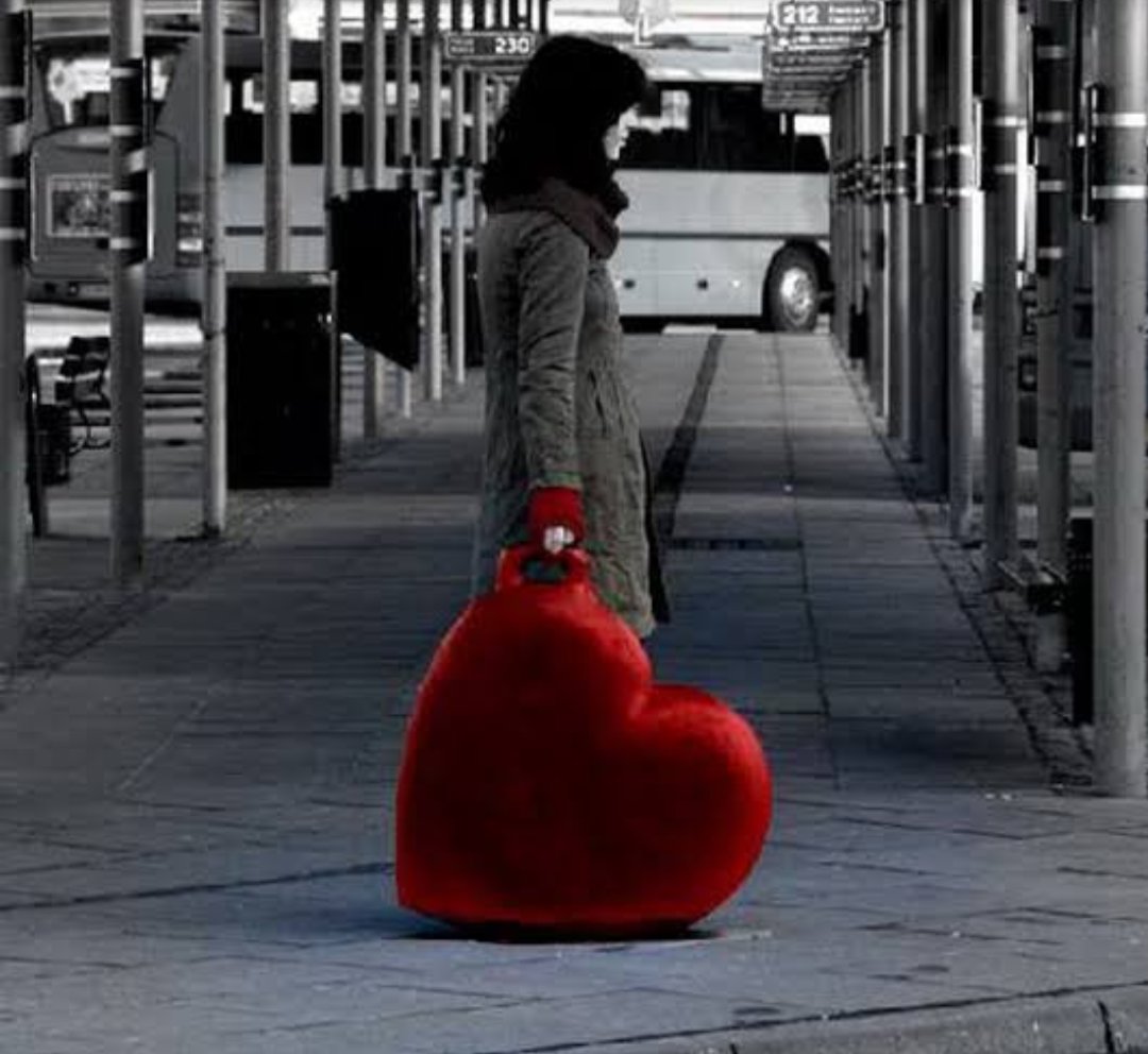 Сердечко руками. Сердце в ладонях. Цитаты про сердце. Я люблю тебя всем сердцем. Только сердце знает.