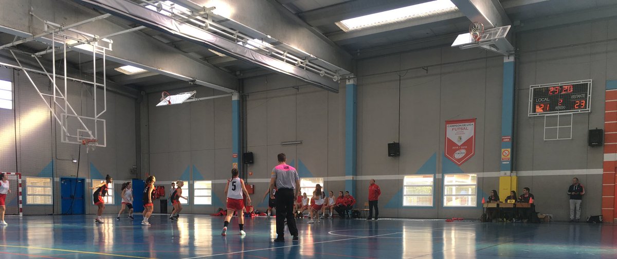 🏆Senior Femenino A2
<a href="/Romareda/">roma reda</a> <a href="/coolpack_es/">Coolpack_ES</a> 54 <a href="/BasketVenecia/">Sección de Baloncesto Stadium Venecia.</a> 47 Enorme victoria ante uno de los favoritos de la competición. Un gran arranque ofensivo del tercer cuarto y el control del rebote en la segunda parte fueron claves para llevarnos el partido🏀🏀