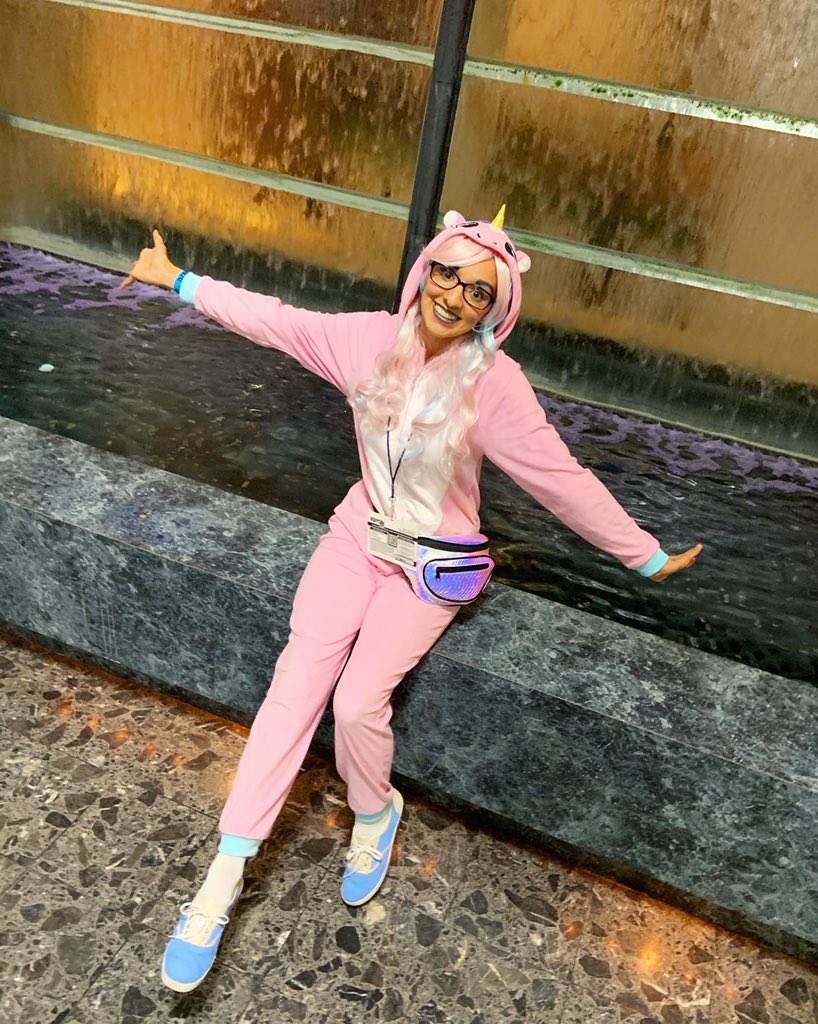 Elegant_Emmy's tweet photo. #DerpyCon2019 for me was so much fun and even though I had to cut the weekend short after Saturday. It amazing how supportive and amazing everyone always is there! Here are the #cosplay / outfit I wore! Won 1st place in the contest for the second cosplay! ✌🏻 https://t.co/FdIYYLn68p