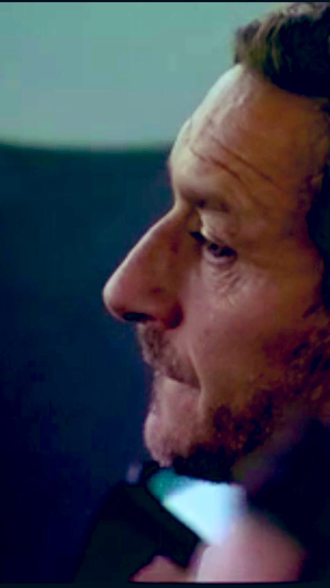 francescaferraz's tweet photo. Deve tornare ad essere una notizia quando non ci sei, non quando vieni, perché quella è casa tua. Altri devono sentirsi a disagio, non chi la Roma la rappresenta semplicemente vivendo #Totti https://t.co/ycmBOyawpn