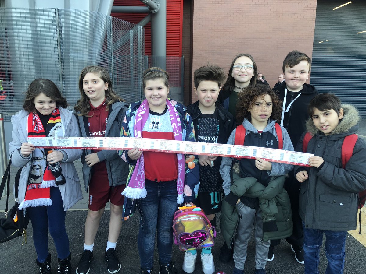 PinehurstP's tweet photo. Here’s our lucky pupils who got a #magicmoment today! Welcoming both teams AND watched @LFC win! Thanks to @Red_Neighbours and their free tickets scheme for a brilliant time at our first game of the season! #LFCFamily #experienceexcelenjoy #halftermfun https://t.co/BnmKCyWTp8