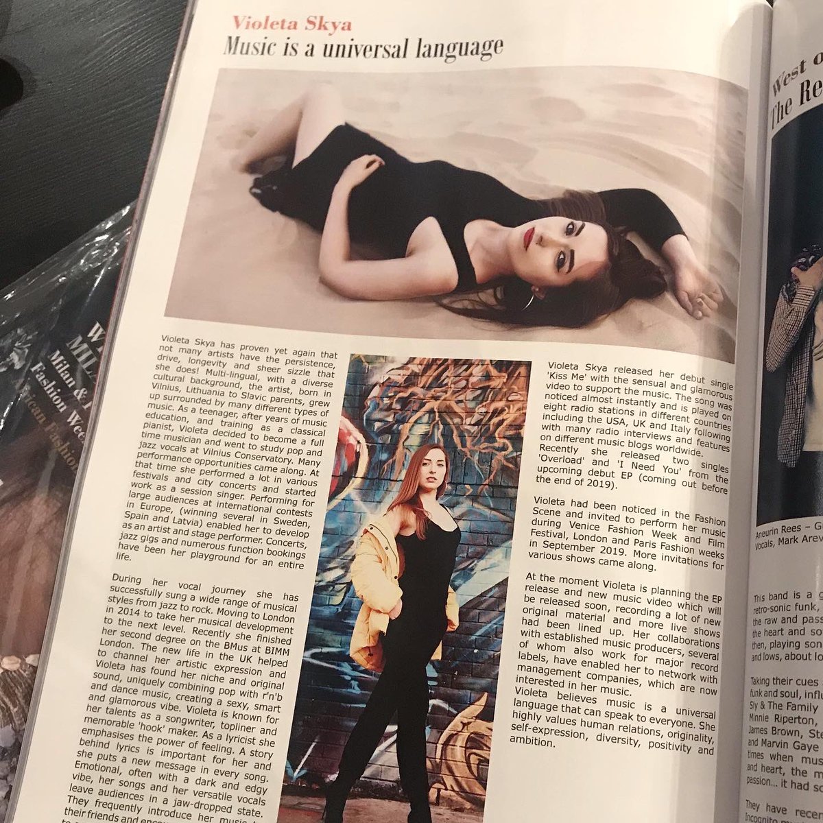 Oh who’s that girl? Check out the new <a href="/fabukmagazine/">FABUK Magazine</a> issue! 🔥
#singer #musician #violetaskya #magazine #newartist #risingstar