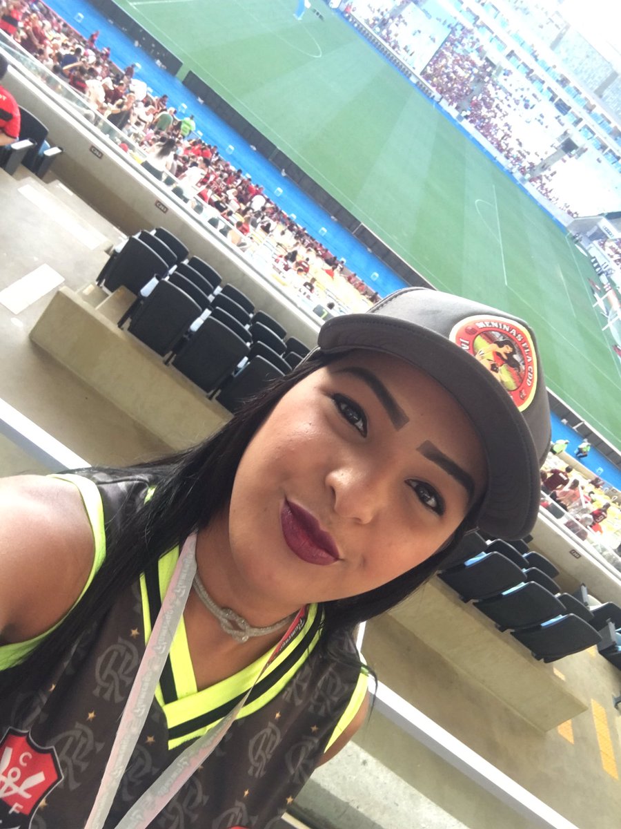 RaquelCamposDe2's tweet photo. Hoje é em casa 🙅🏻‍♀️🥰⚫️🔴⚫️🔴 
#VamosFlamengoooo https://t.co/GBxl5rqDlv