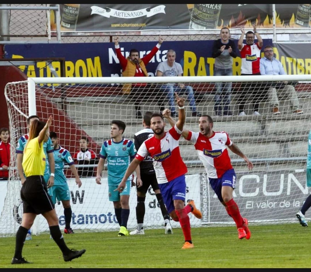 pedrobeda's tweet photo. Muy contento por la victoria de hoy y por volver a marcar en a lomba y ayudar a ganar!💪💪⚽ +3 y seguimos! https://t.co/4pJvwzZWz1